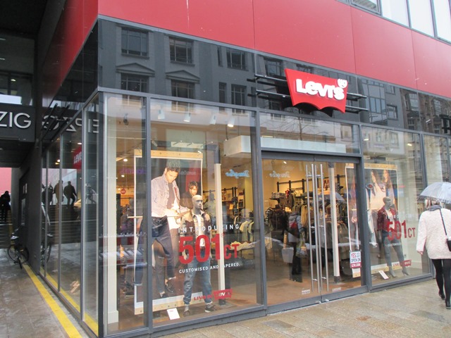 Levis: Number One Name in Jeans – Number One in Customer Service.